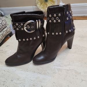NWOT Stuart Weitzman boots